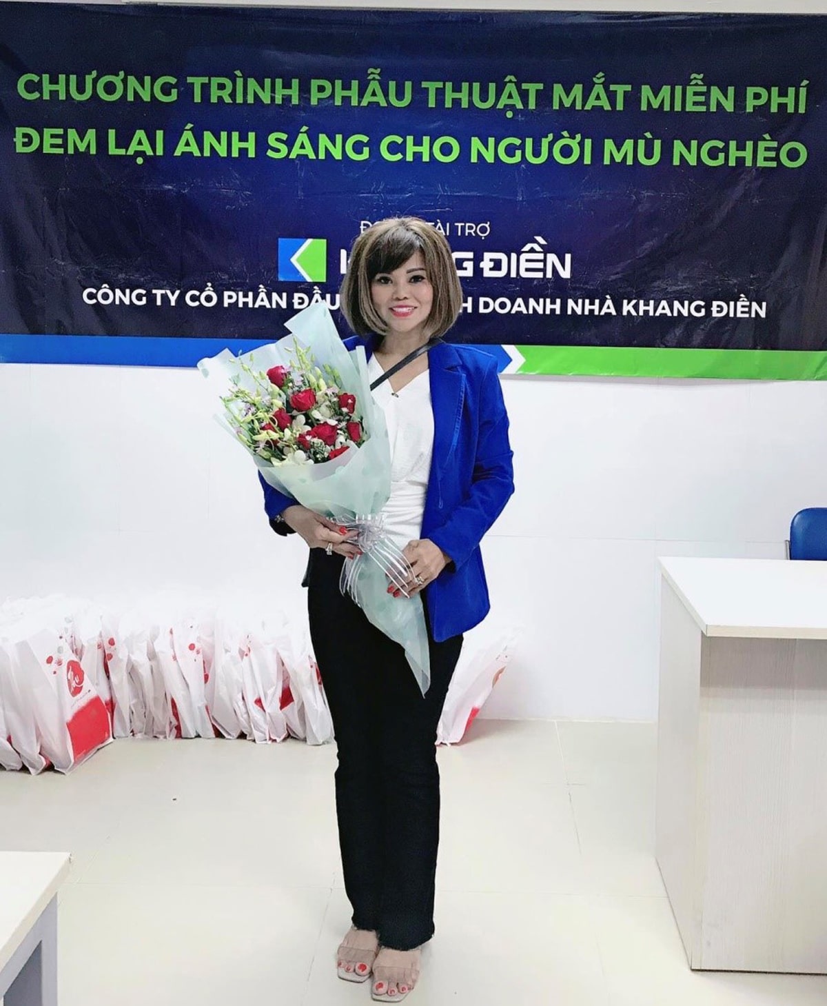 Doanh nhân Hoàng Thị Tần - "Sống là cho đi, đâu chỉ nhận riêng mình" 1 1 7