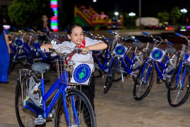Hành trình kết nối yêu thương – Thắp sáng ước mơ của CLB Truyền thông kết nối yêu thương tại Quảng Ngãi 11 TAI 0212