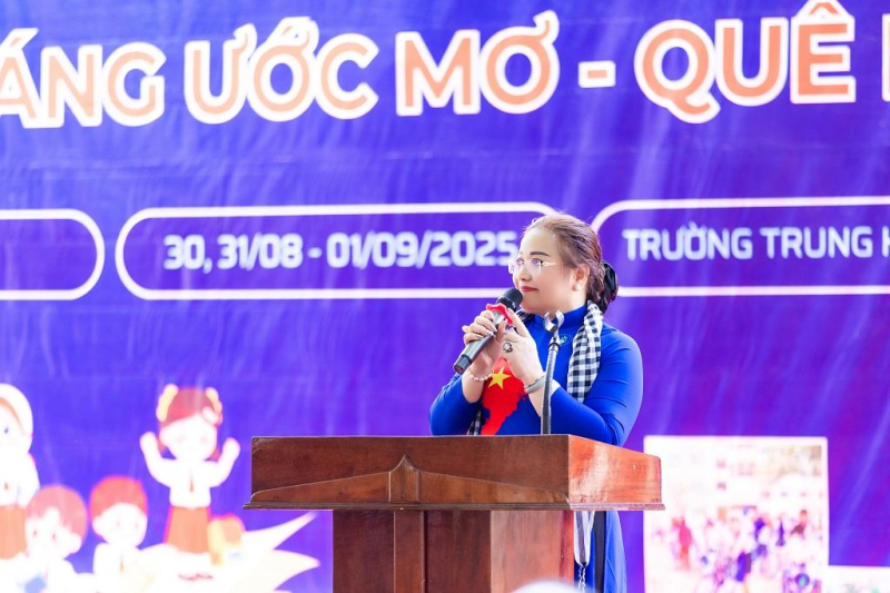 Hành trình kết nối yêu thương – Thắp sáng ước mơ của CLB Truyền thông kết nối yêu thương tại Quảng Ngãi 12 dang thi ngoc hue